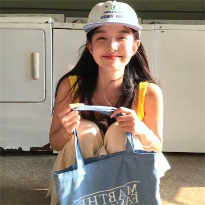 美好生活欢乐送 2022海报